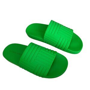 BOTTEGA VENETA 690105 Men's 'Slider' Pool Slide Sandals In Green Rubber